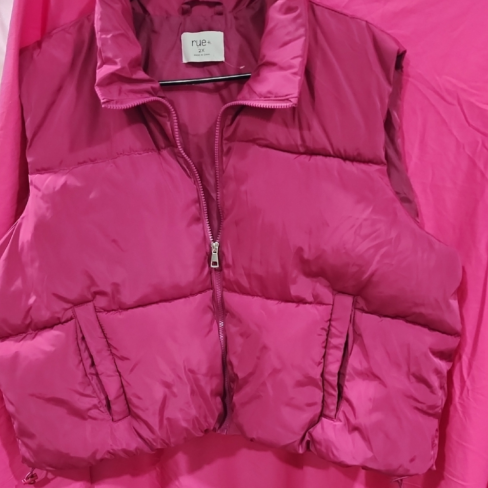 Rue21 Women's Fuchsia Puffer Vest